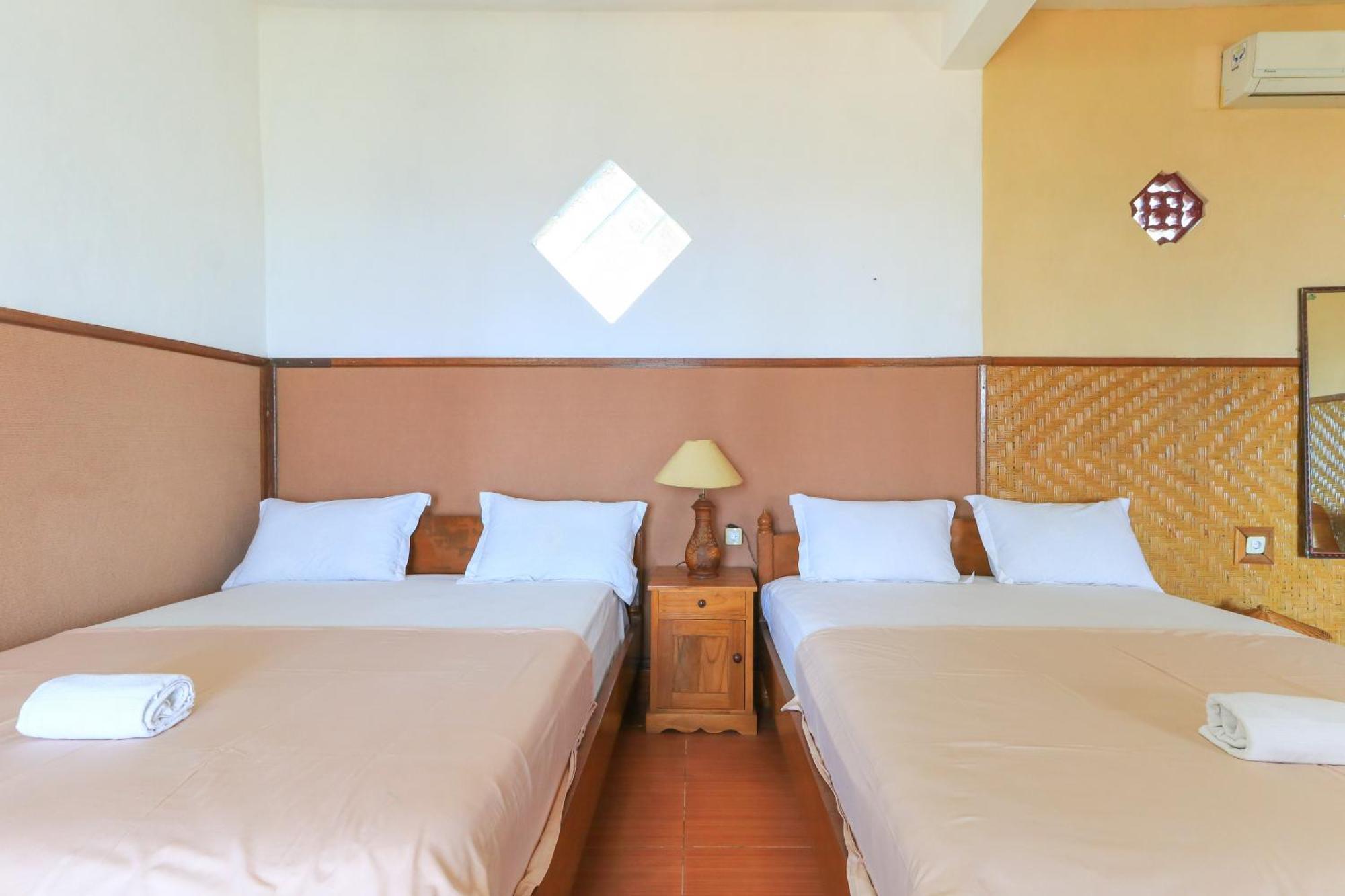 Hotel Tara Bar & Resto Air Sanih Kubutambahan  Pokoj fotografie