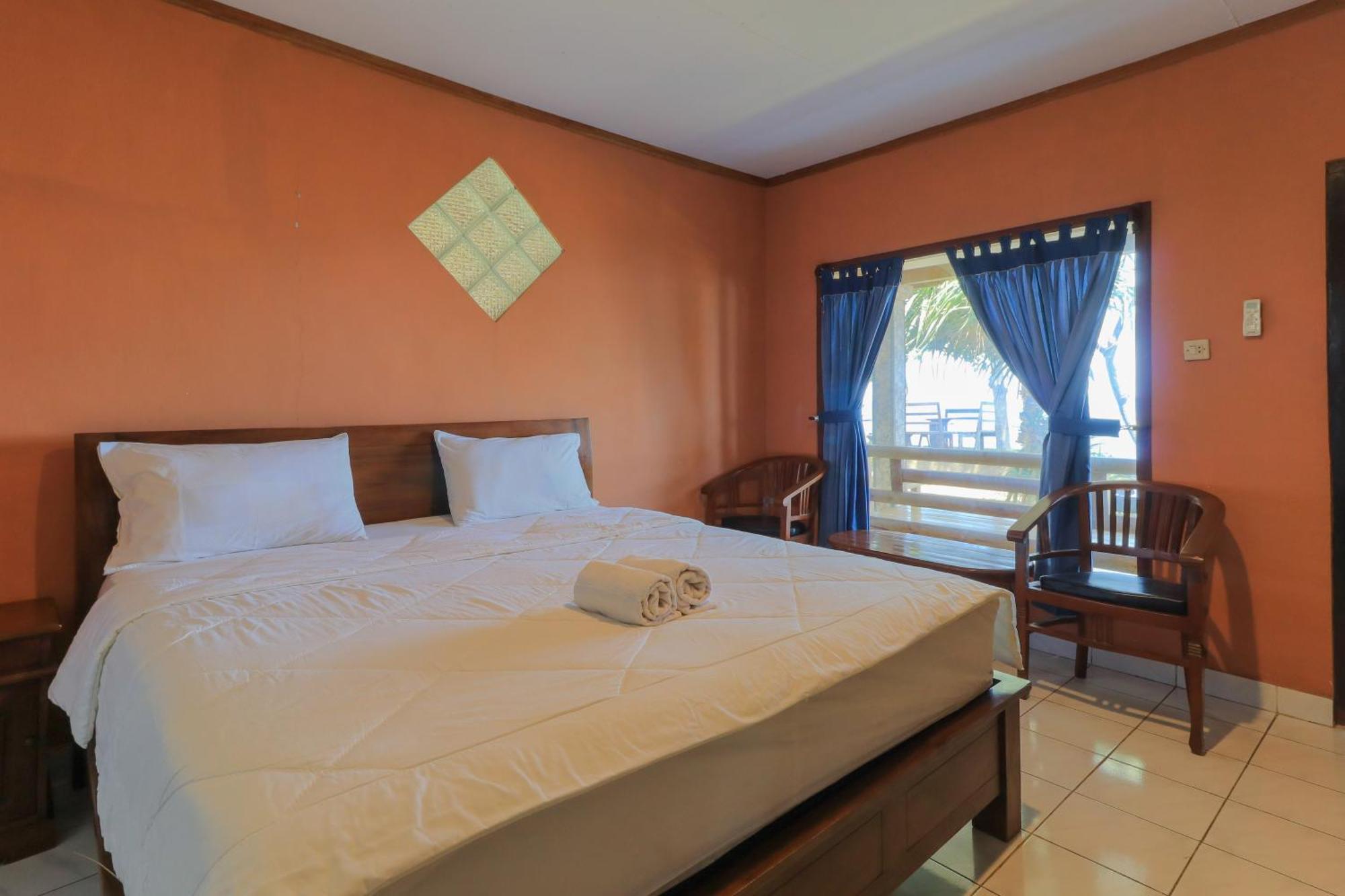 Hotel Tara Bar & Resto Air Sanih Kubutambahan  Pokoj fotografie