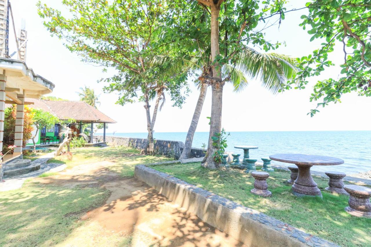 Hotel Tara Bar & Resto Air Sanih Kubutambahan  Exteriér fotografie